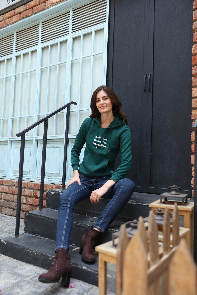Green Chest Print Round Neck Hoodie Sweat Shirt