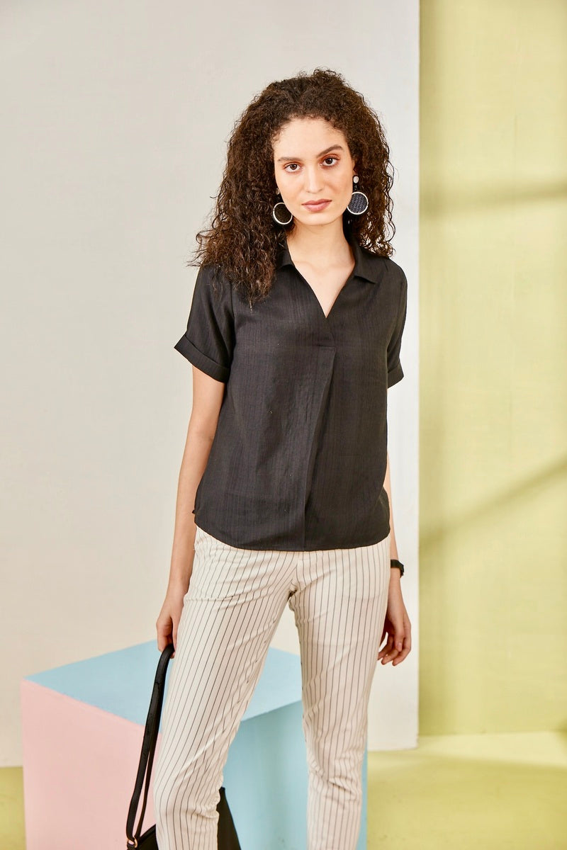 33227 - V Neck Collar Top