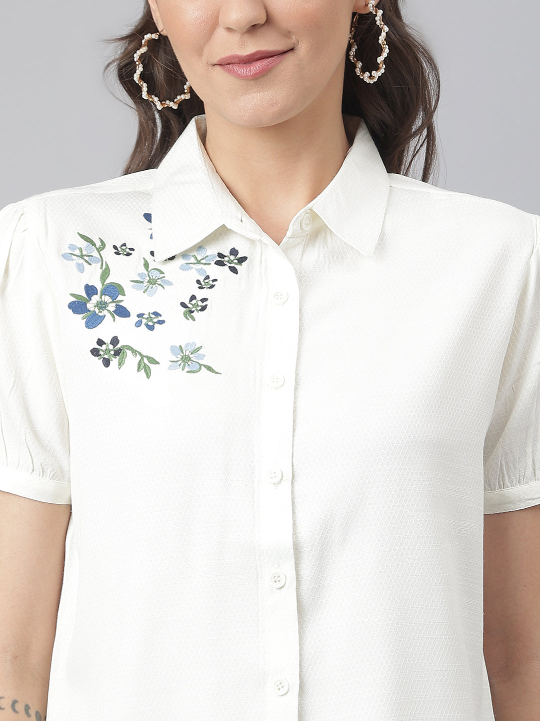 Off White Collared Embroidered Buttoned Shirt (Top)