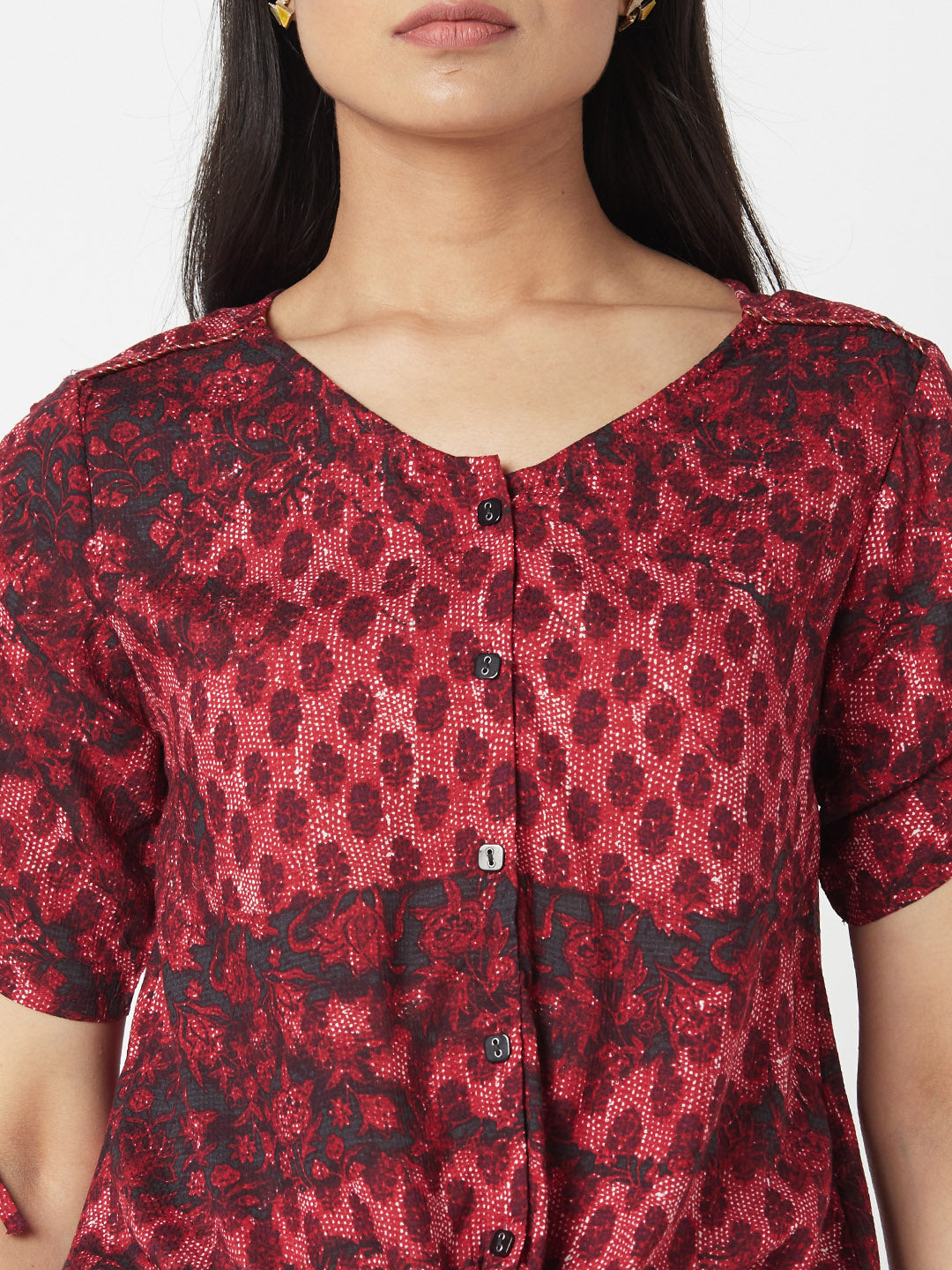 Red Round Neck Knotted Shirt